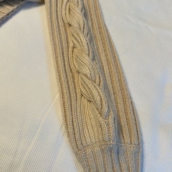 525 Cable Knit Cut Out One Shoulder Puff Sleeve Pullover Size XS Cream - Picture 11 of 12